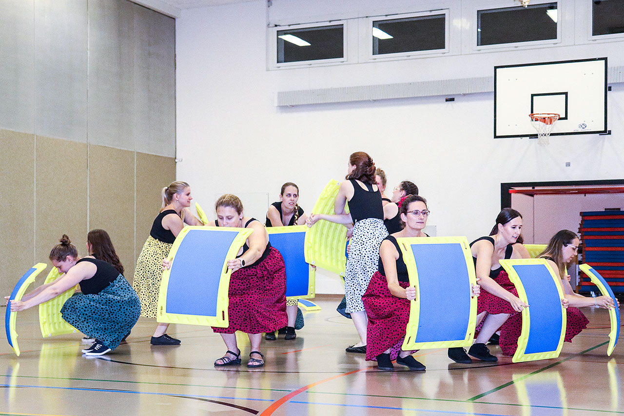 thumbnail: eiskoenigin-elsa-aladdin-und-coco-zu-gast