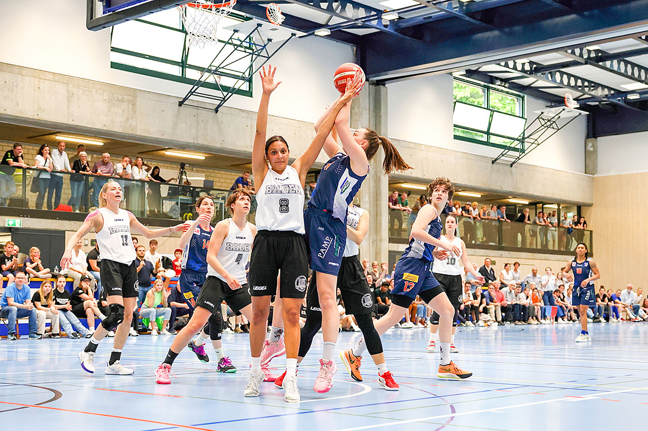 thumbnail: aufsteigerinnen-mit-ambitionen