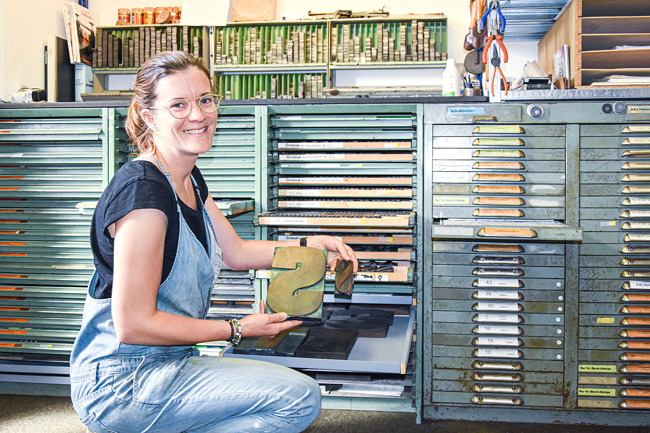 thumbnail: ich-mag-buchstaben-und-farben