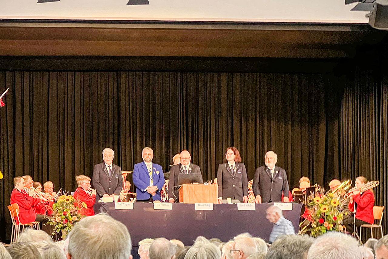 thumbnail: jubilierende-musikveteranen