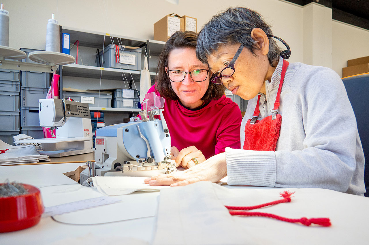 thumbnail: handgefertigte-produkte-mit-herz