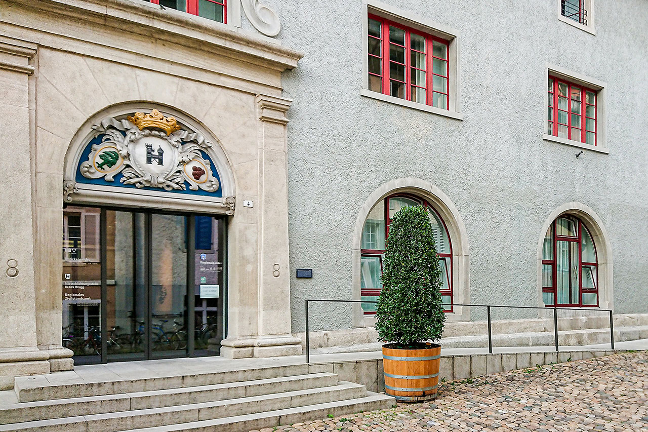 thumbnail: zwei-sitze-sind-frei-wer-macht-das-rennen