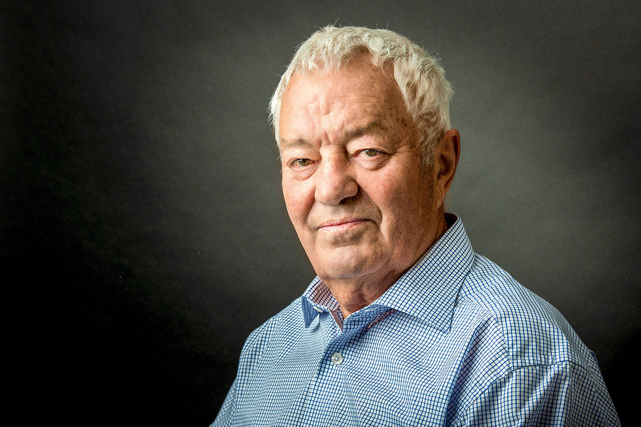 thumbnail: ein-lehrer-wie-er-im-buche-steht