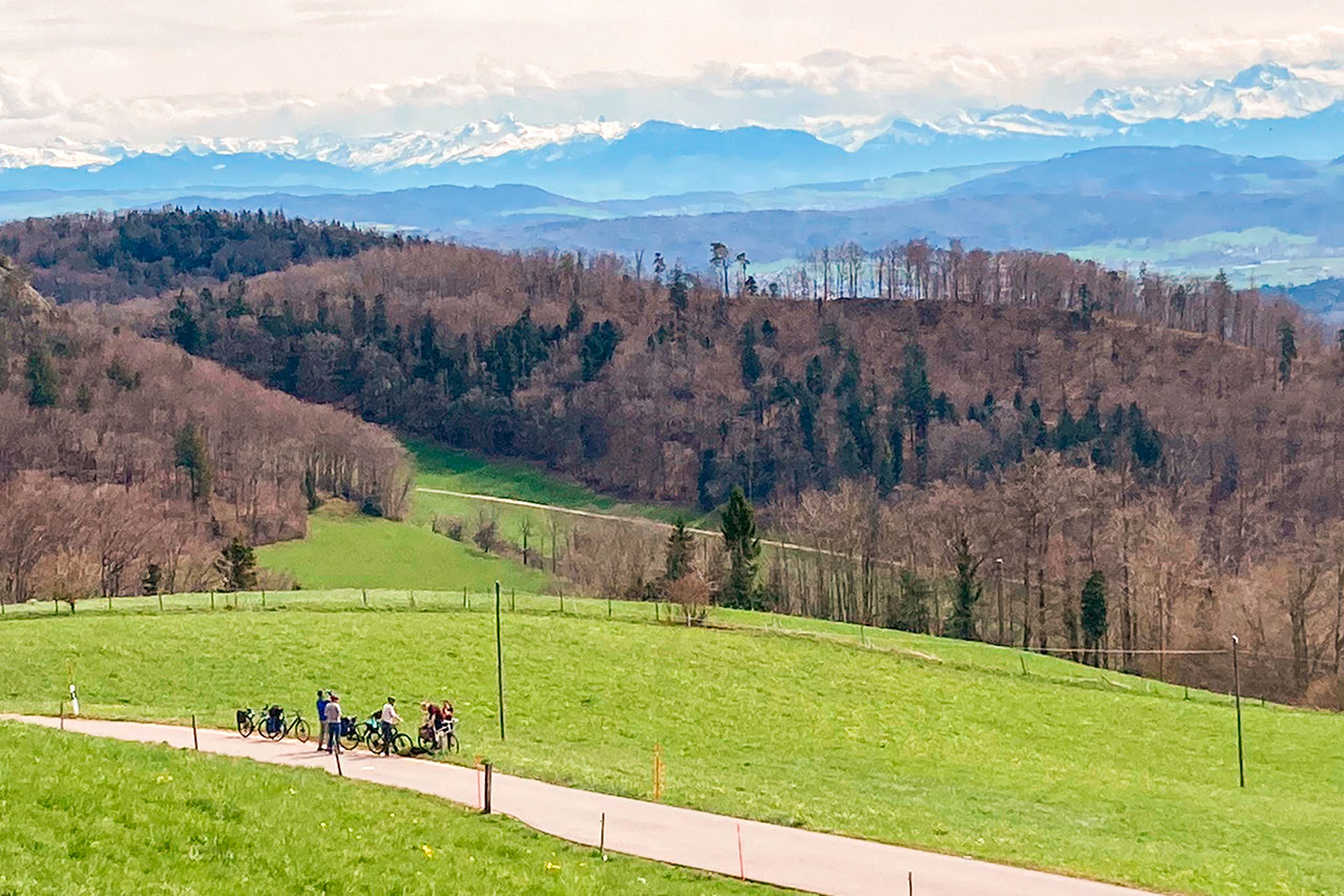 thumbnail: vom-aaretal-in-die-hoehe-hinauf