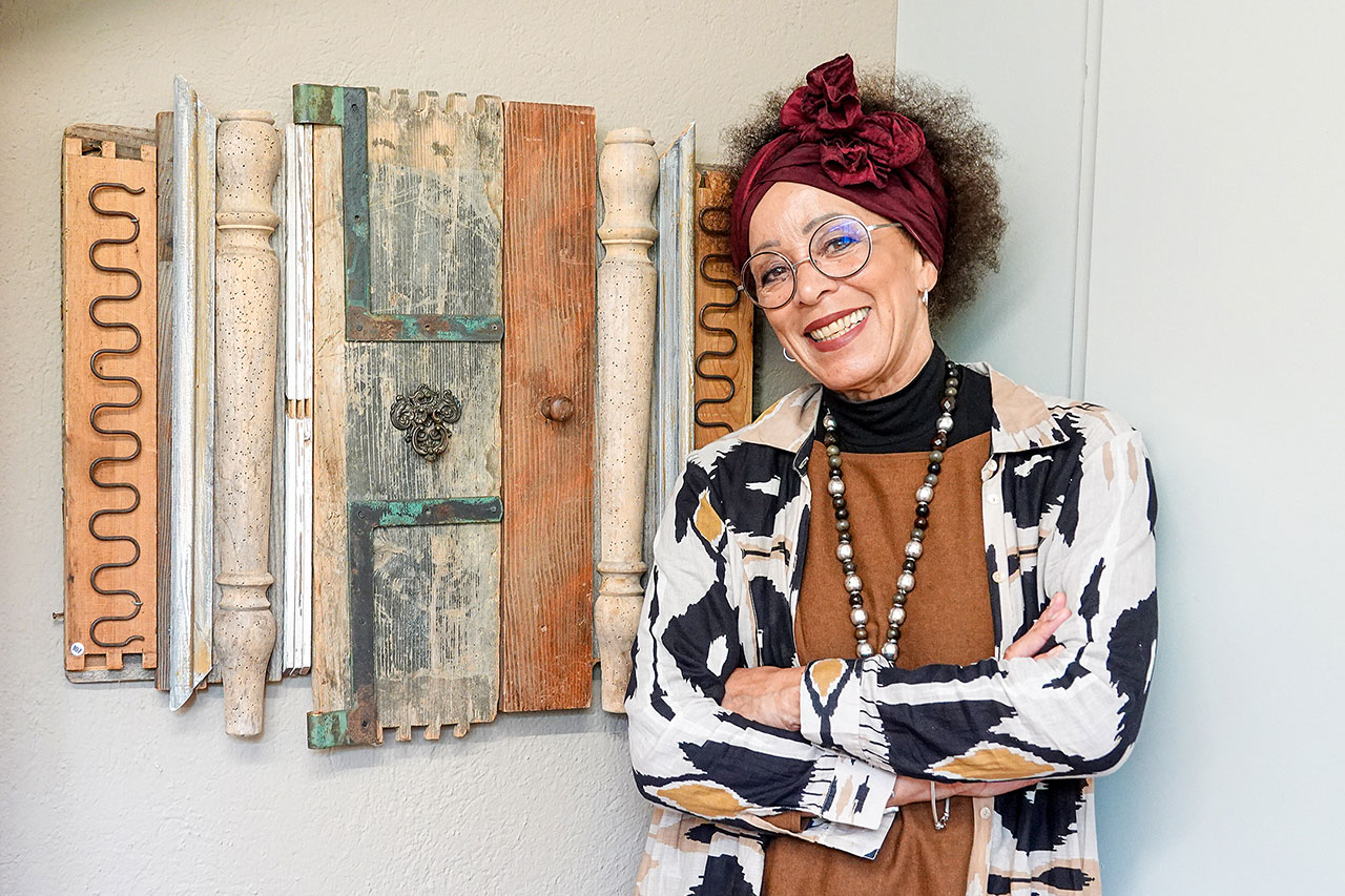 thumbnail: sie-sucht-in-allem-das-schoene