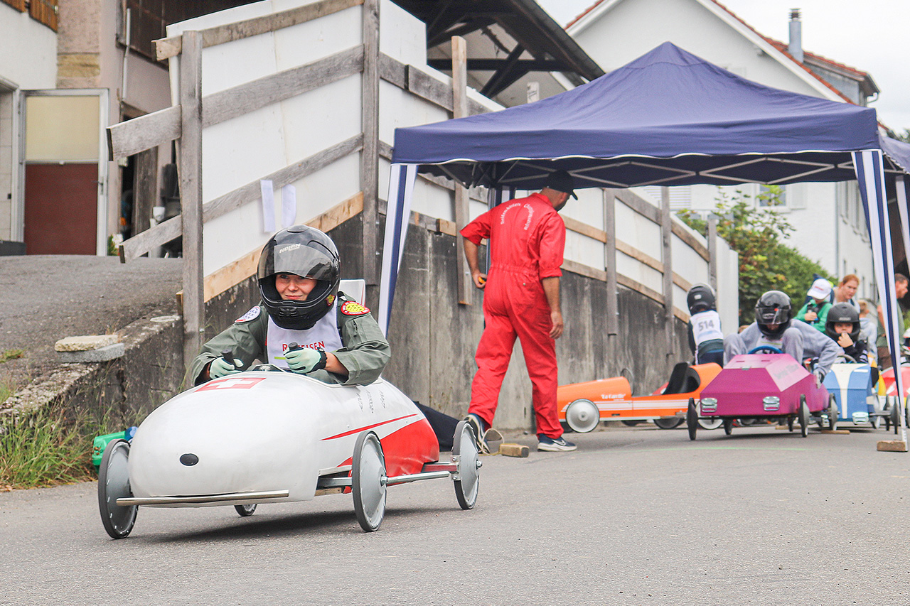 thumbnail: vogelsang-wird-zum-rennparcours