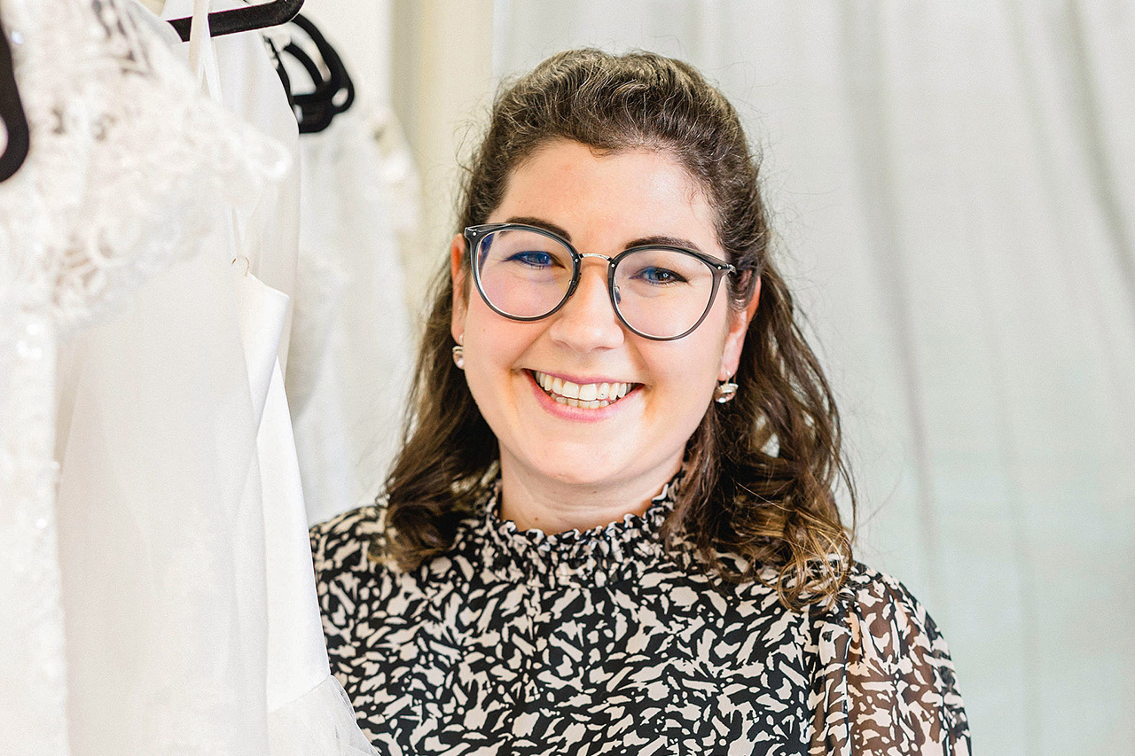 thumbnail: zweites-leben-fuer-brautkleider