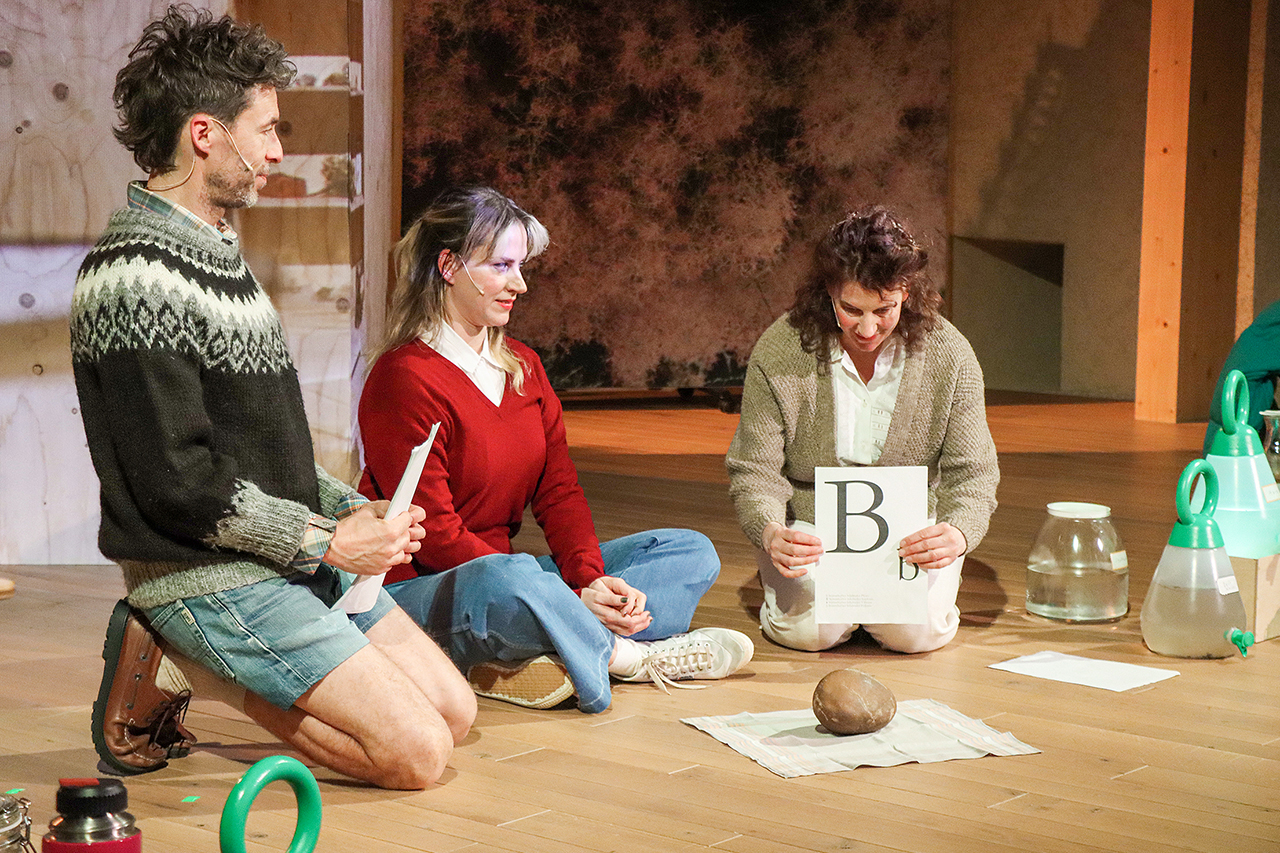 thumbnail: einem-stein-sprechen-beibringen