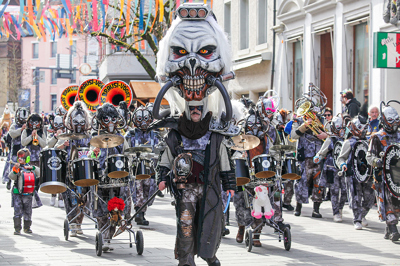 thumbnail: fuenfte-jahreszeit-in-voller-fahrt