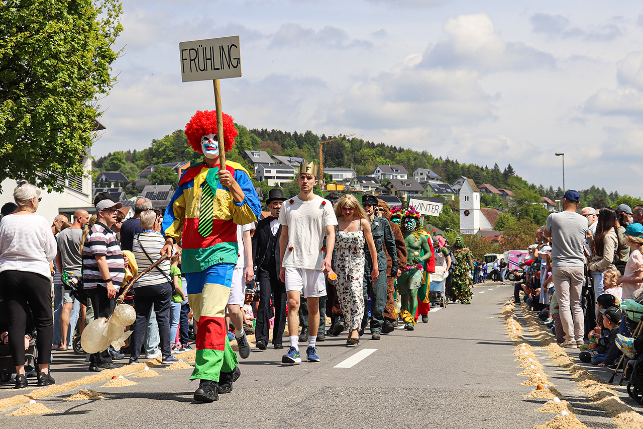 thumbnail: das-80-meter-rennen-auf-der-eierbahn