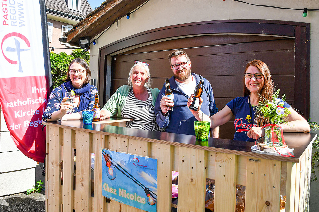 thumbnail: eine-bar-als-begegnungsort