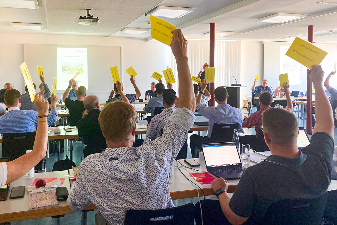 thumbnail: diskussion-um-pensen-und-strom