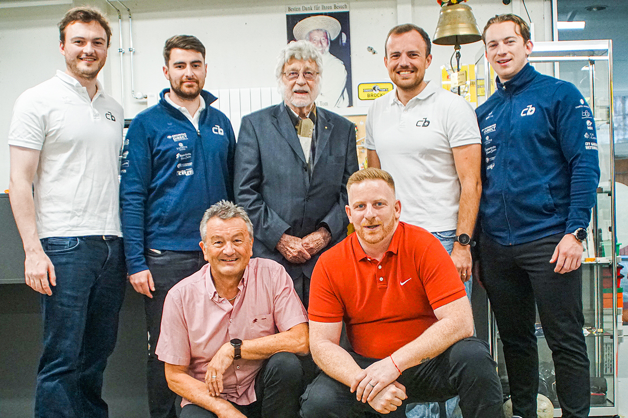 thumbnail: jeder-ist-seines-glueckes-schmid