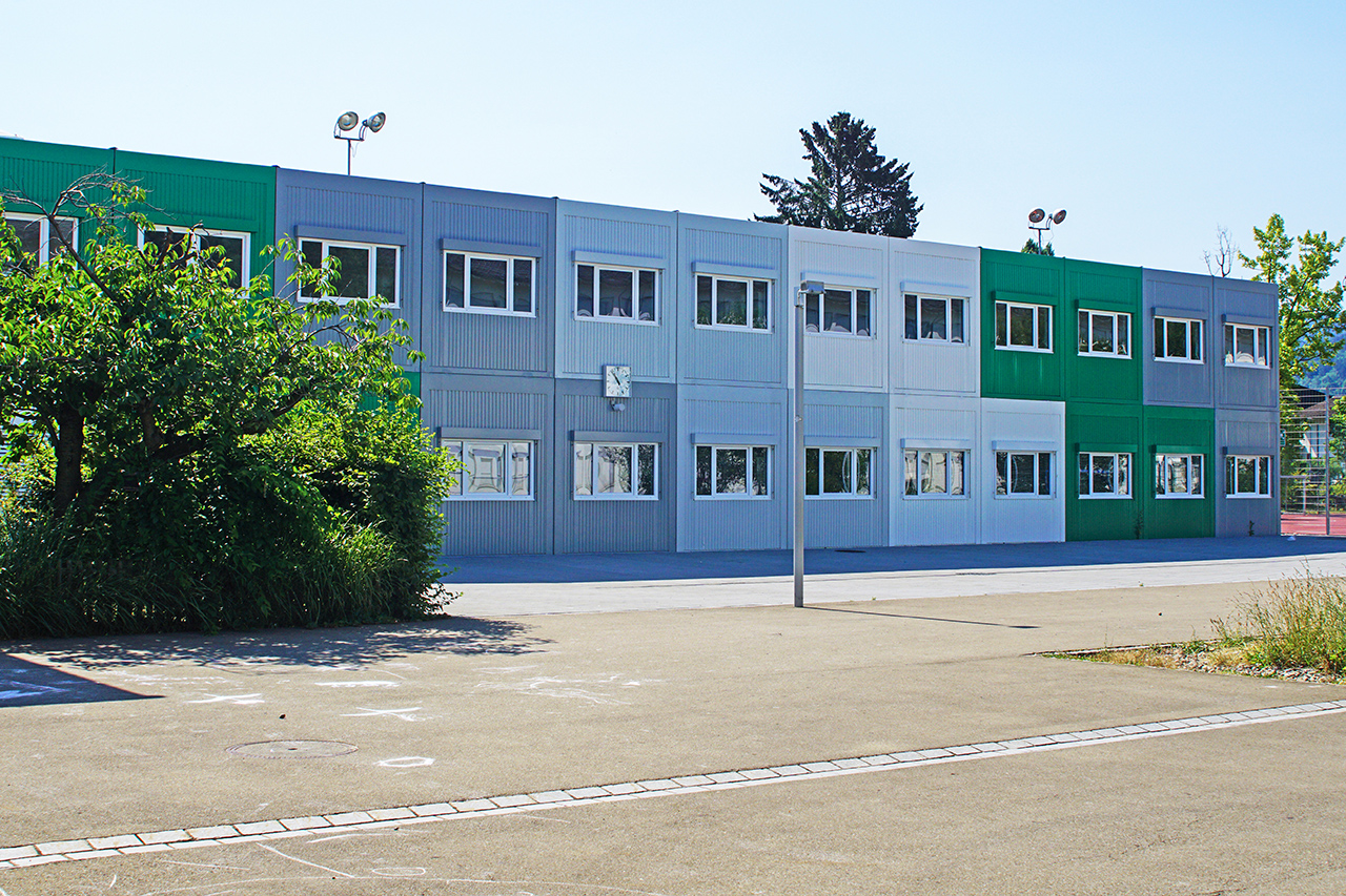 thumbnail: kirchgemeindehaus-wird-zu-schulraum