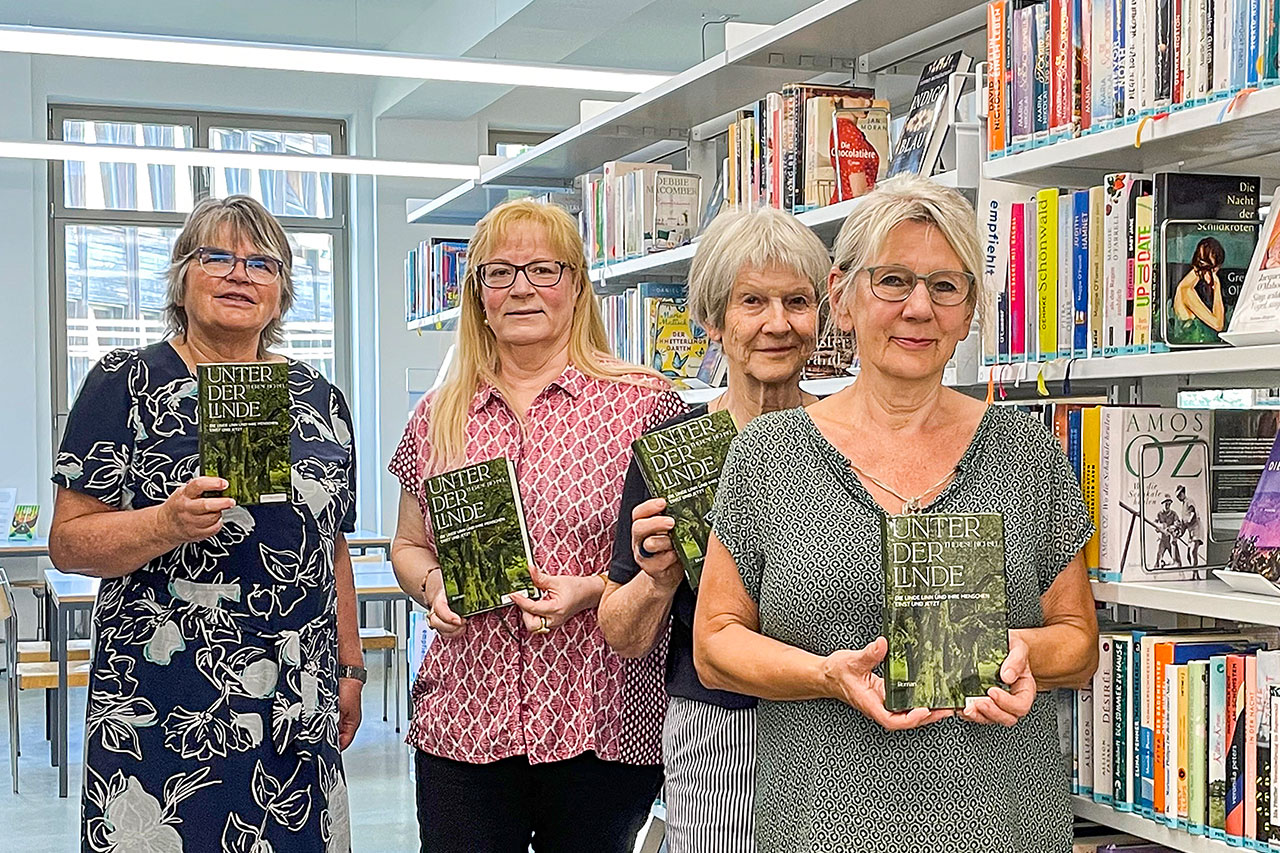 thumbnail: startschuss-zu-brugg-liest-ein-buch