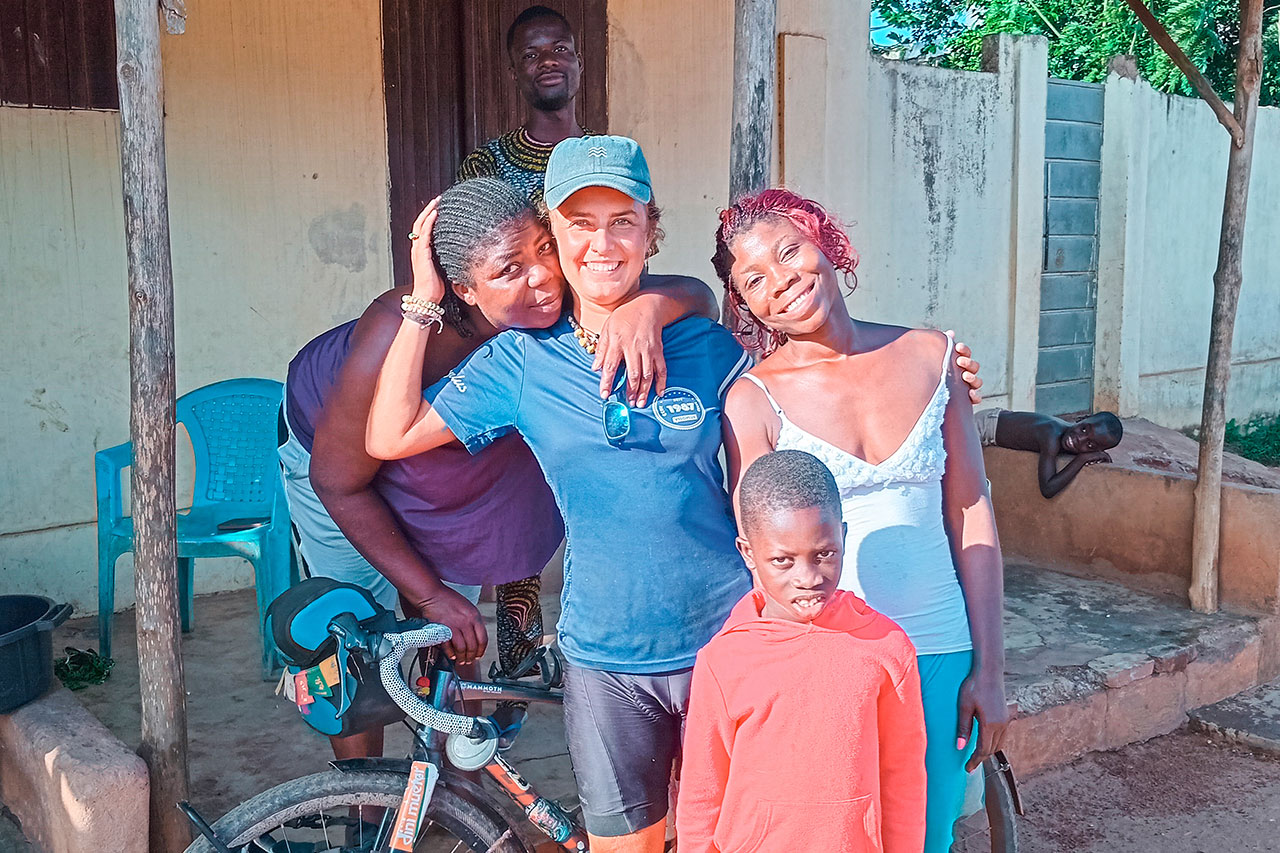 thumbnail: mit-dem-velo-quer-durch-afrika