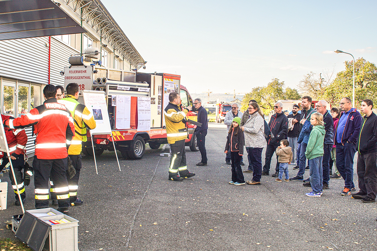 thumbnail: feuerwehr-deckt-viele-brandherde-ab