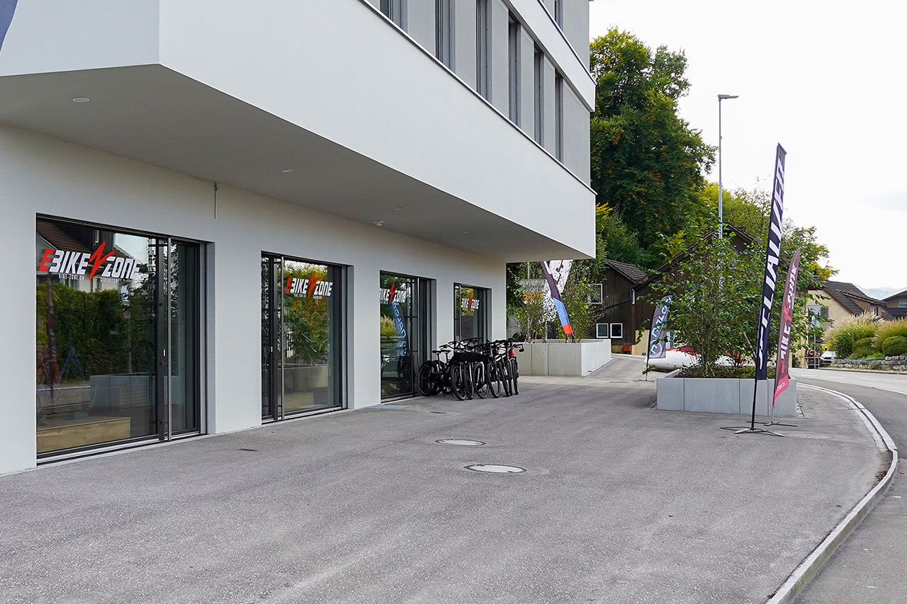 thumbnail: bike-zone-zieht-es-an-die-landstrasse