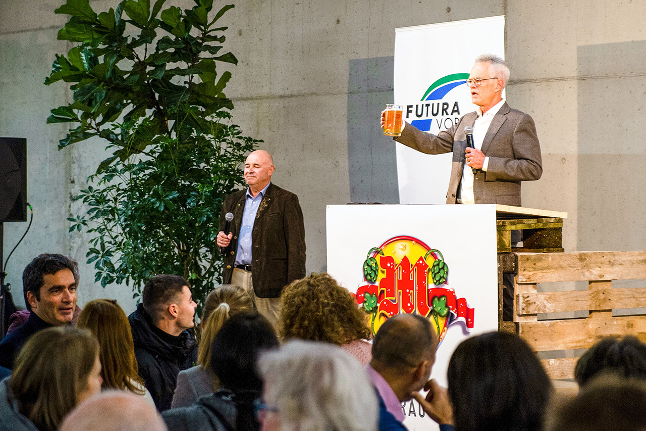 thumbnail: neues-tor-richtung-bahnhof