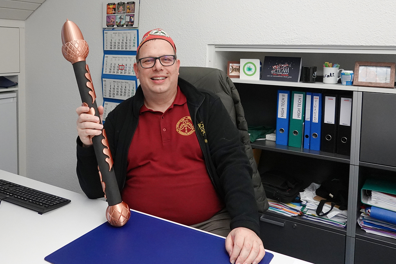 thumbnail: stabsuebergabe