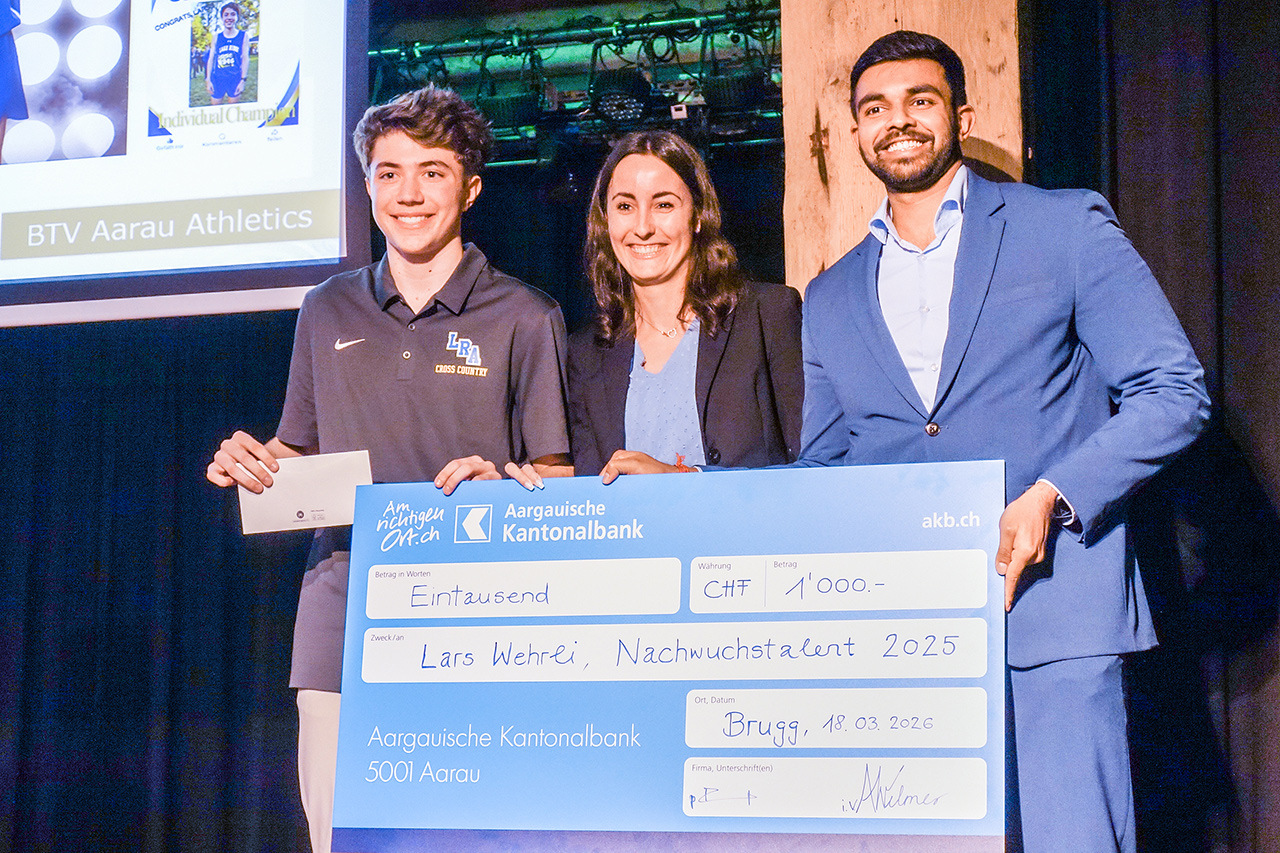 thumbnail: nachwuchssportler-auf-der-buehne