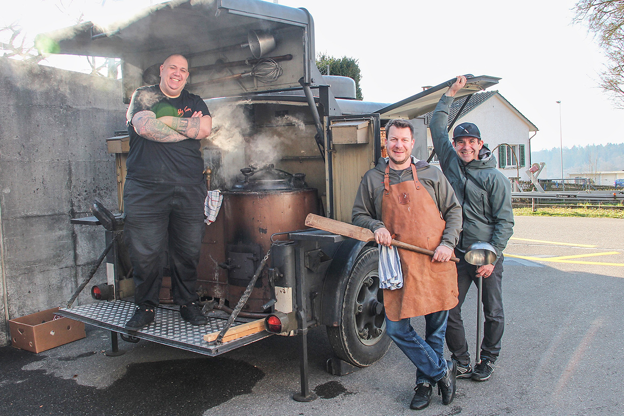 thumbnail: solidaritaet-aus-der-gulaschkanone