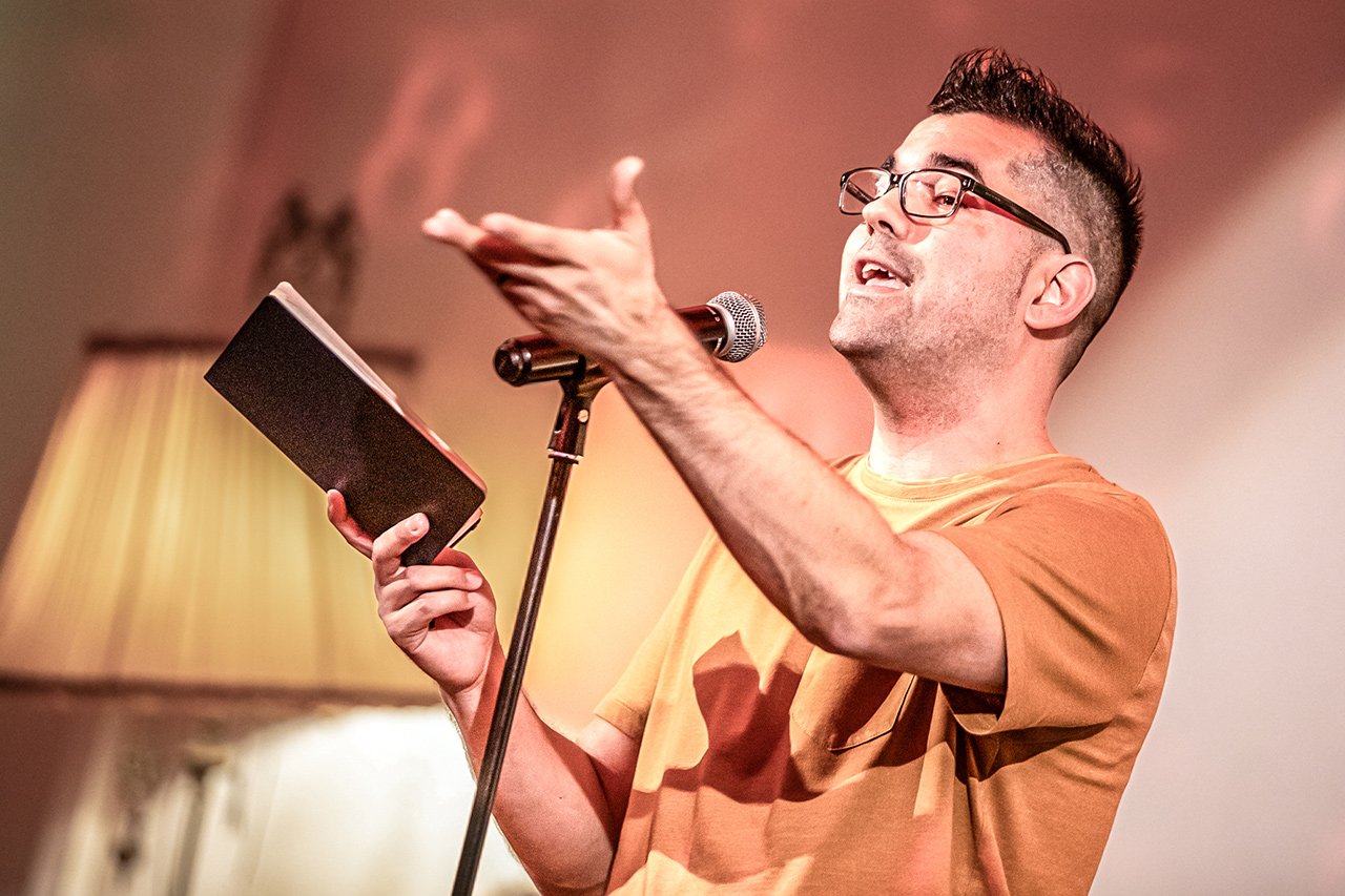 thumbnail: wortakrobat-zwischen-bibel-und-buehne