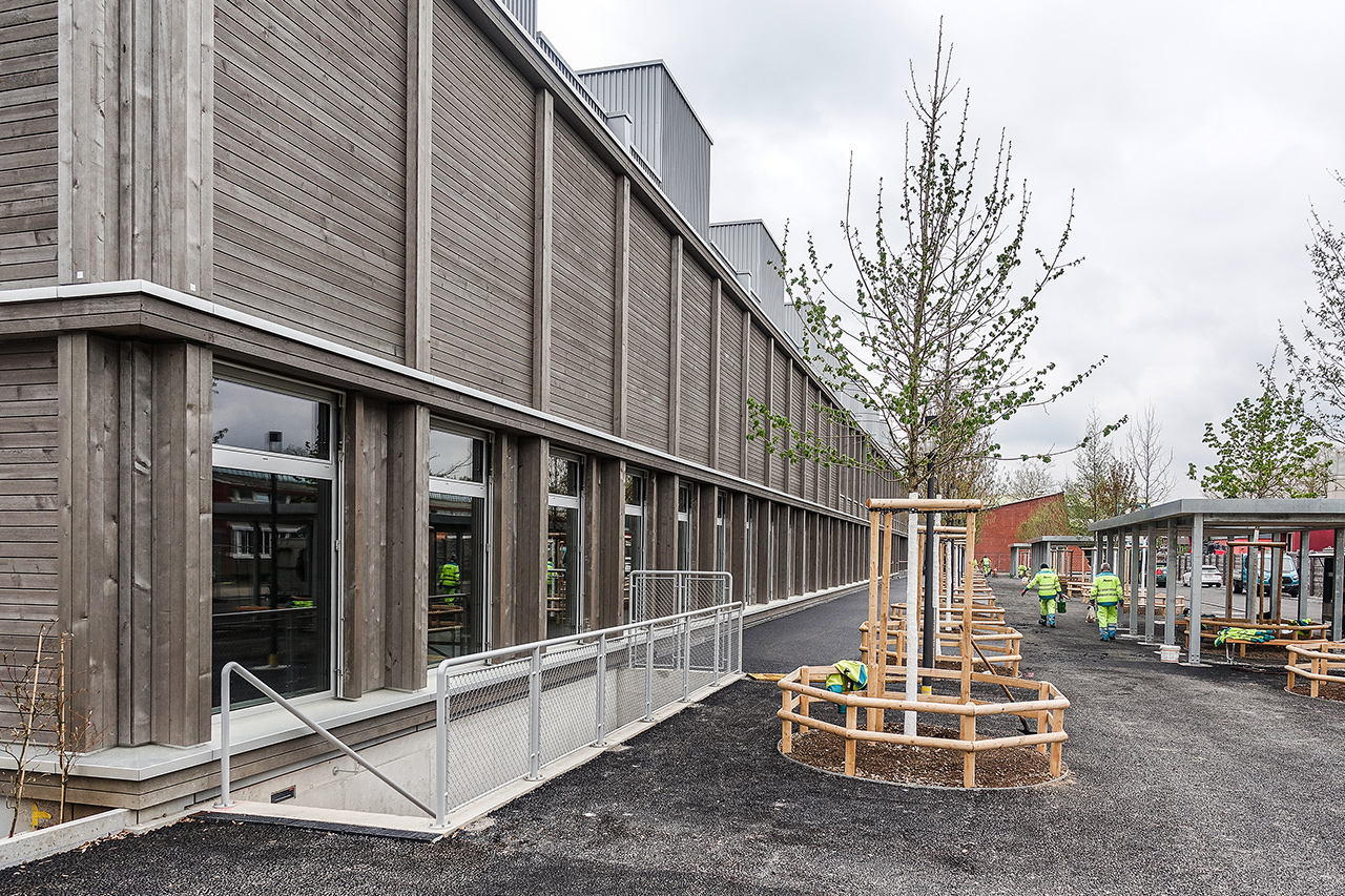 thumbnail: der-unterricht-im-holzbau-laeuft