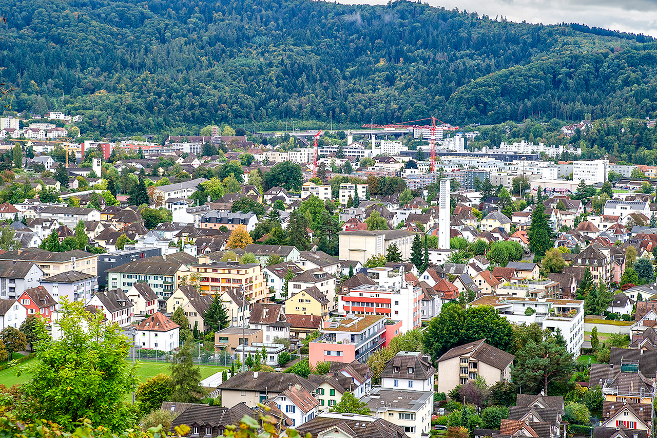 thumbnail: misstrauen-kritik-und-harsche-worte
