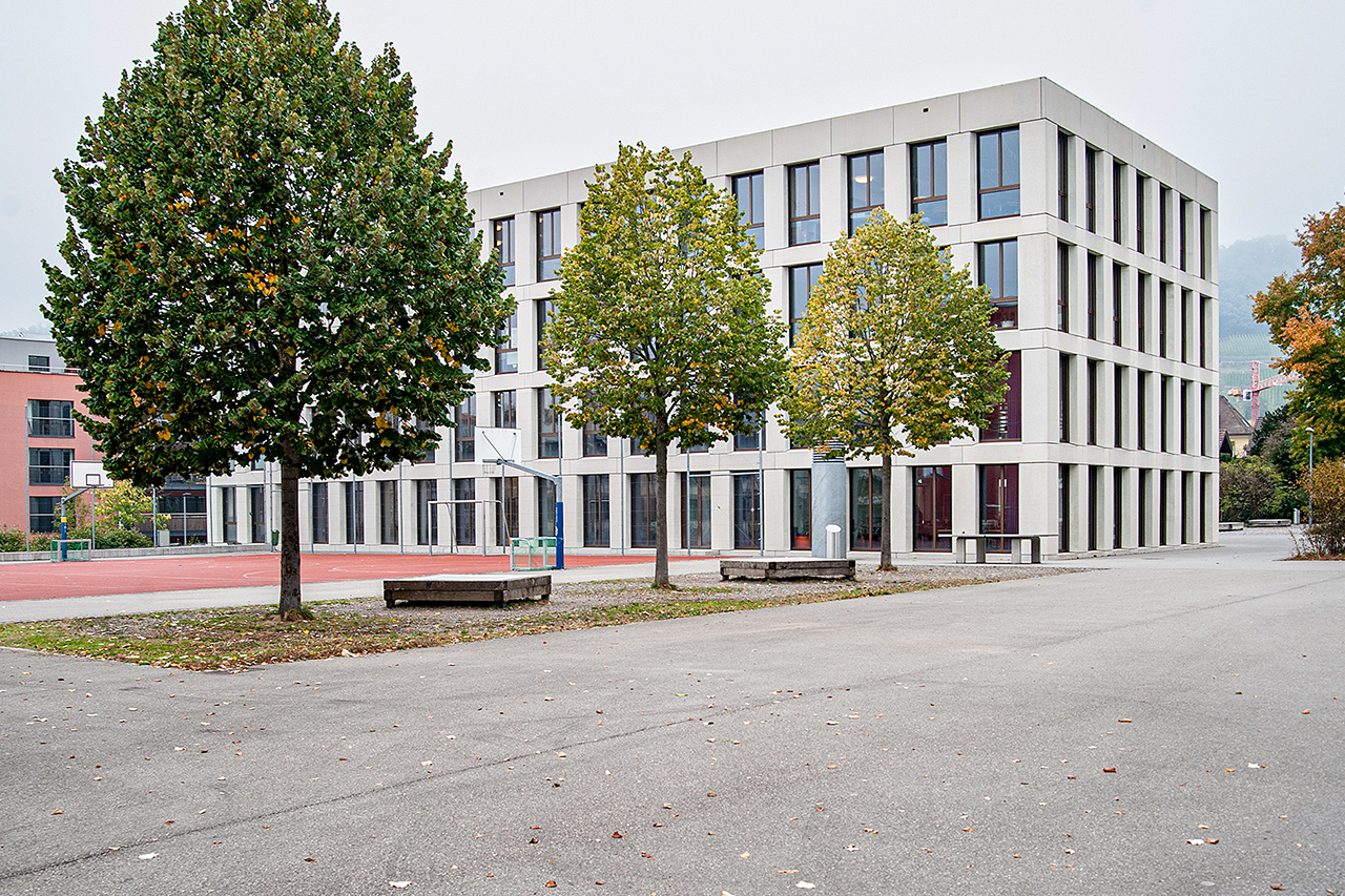 thumbnail: kunstrasen-und-besseres-raumklima